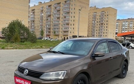 Volkswagen Jetta VI, 2011 год, 1 050 000 рублей, 2 фотография