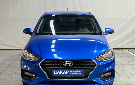Hyundai Solaris II рестайлинг, 2017 год, 990 000 рублей, 2 фотография