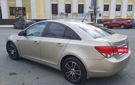Chevrolet Cruze II, 2011 год, 475 000 рублей, 4 фотография