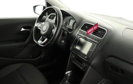 Volkswagen Polo VI (EU Market), 2018 год, 1 150 000 рублей, 9 фотография