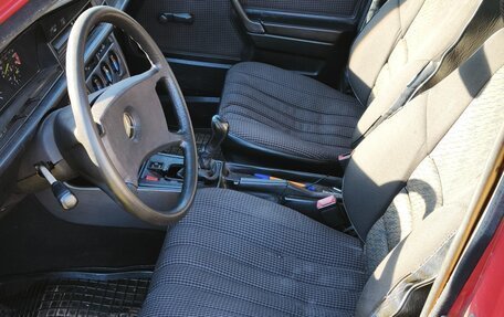 Mercedes-Benz 190 (W201), 1983 год, 100 000 рублей, 12 фотография