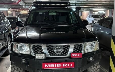 Nissan Patrol, 2009 год, 3 000 000 рублей, 25 фотография