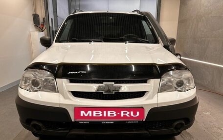 Chevrolet Niva I рестайлинг, 2016 год, 629 000 рублей, 2 фотография