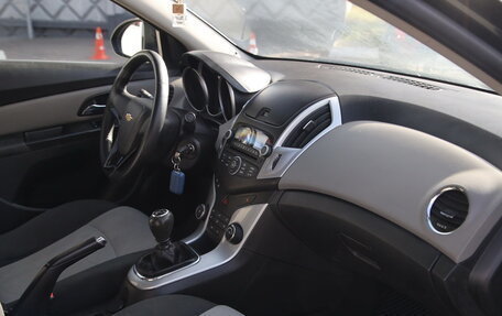 Chevrolet Cruze II, 2014 год, 676 000 рублей, 9 фотография