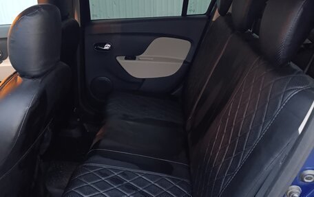 Renault Logan I, 2014 год, 900 000 рублей, 8 фотография