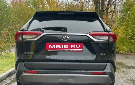 Toyota RAV4, 2020 год, 4 050 000 рублей, 6 фотография