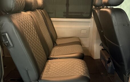 Volkswagen Caravelle T5, 2011 год, 1 590 000 рублей, 15 фотография