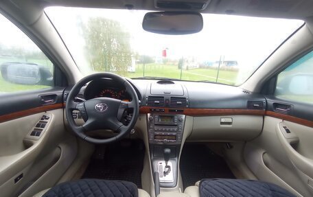 Toyota Avensis III рестайлинг, 2007 год, 690 000 рублей, 10 фотография