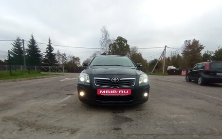 Toyota Avensis III рестайлинг, 2007 год, 690 000 рублей, 2 фотография