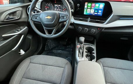 Chevrolet Trax, 2023 год, 2 500 000 рублей, 21 фотография