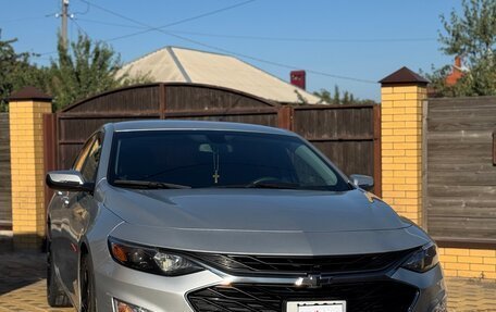 Chevrolet Malibu IX, 2020 год, 1 550 000 рублей, 4 фотография