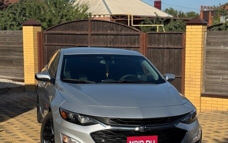 Chevrolet Malibu IX, 2020 год, 1 550 000 рублей, 2 фотография