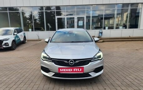Opel Astra K, 2020 год, 1 450 000 рублей, 2 фотография