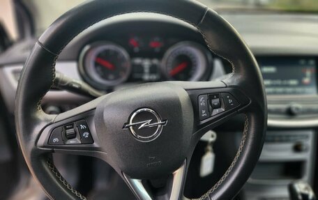 Opel Astra K, 2020 год, 1 450 000 рублей, 13 фотография
