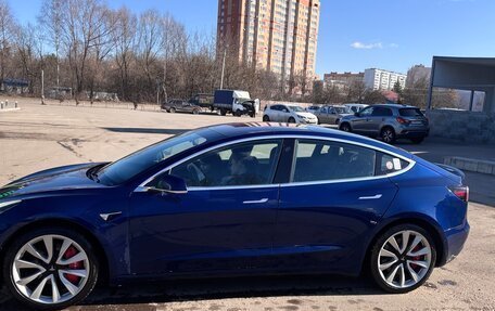 Tesla Model 3 I, 2018 год, 2 800 000 рублей, 1 фотография