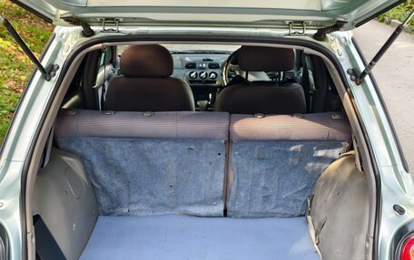 Nissan March II, 2001 год, 270 000 рублей, 10 фотография