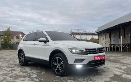 Volkswagen Tiguan II, 2017 год, 2 400 000 рублей, 1 фотография