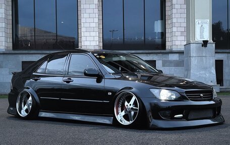 Lexus IS II рестайлинг 2, 2001 год, 3 500 000 рублей, 3 фотография