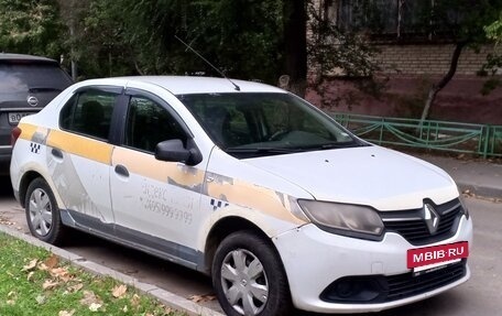 Renault Logan II, 2015 год, 400 000 рублей, 3 фотография