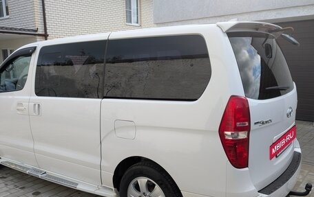Hyundai Grand Starex Grand Starex I рестайлинг 2, 2018 год, 2 950 000 рублей, 3 фотография