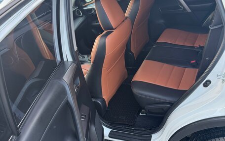 Toyota RAV4, 2017 год, 2 400 000 рублей, 19 фотография