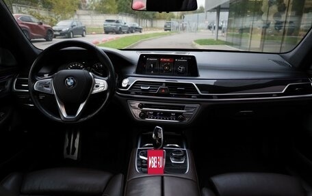 BMW 7 серия, 2017 год, 2 999 000 рублей, 8 фотография