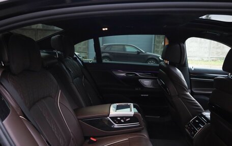 BMW 7 серия, 2017 год, 2 999 000 рублей, 13 фотография