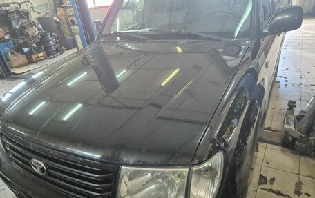 Toyota Land Cruiser 100 рестайлинг 2, 1998 год, 1 000 000 рублей, 6 фотография