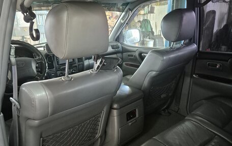 Toyota Land Cruiser 100 рестайлинг 2, 1998 год, 1 000 000 рублей, 9 фотография