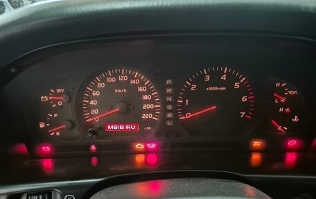 Toyota Land Cruiser 100 рестайлинг 2, 1998 год, 1 000 000 рублей, 11 фотография