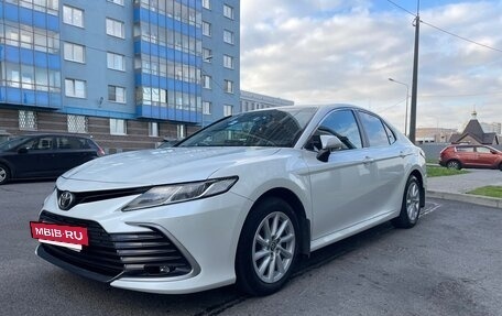 Toyota Camry, 2022 год, 2 450 000 рублей, 8 фотография