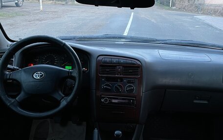 Toyota Avensis III рестайлинг, 1998 год, 199 999 рублей, 10 фотография