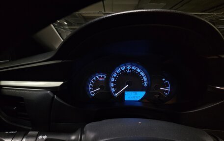 Toyota Corolla, 2013 год, 1 300 000 рублей, 4 фотография