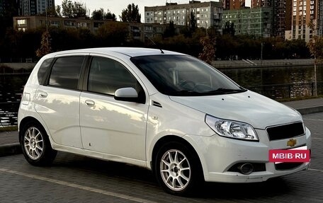 Chevrolet Aveo III, 2011 год, 555 555 рублей, 3 фотография