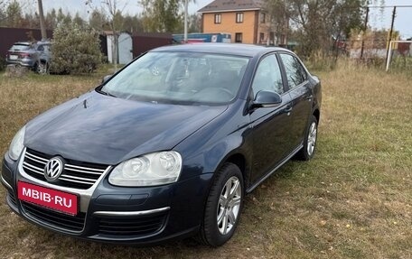 Volkswagen Jetta VI, 2007 год, 640 000 рублей, 1 фотография