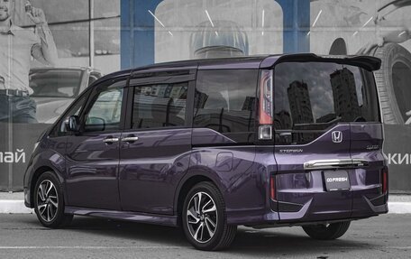 Honda Stepwgn IV, 2016 год, 2 120 000 рублей, 2 фотография