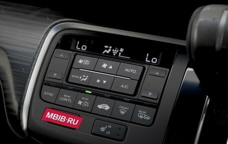Honda Stepwgn IV, 2016 год, 2 120 000 рублей, 14 фотография