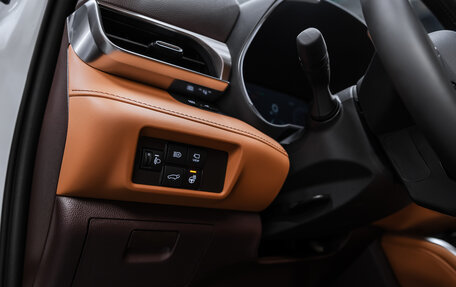 Toyota Highlander, 2025 год, 6 150 000 рублей, 13 фотография