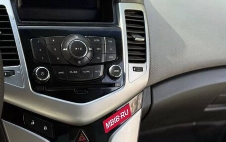 Chevrolet Cruze II, 2010 год, 470 000 рублей, 4 фотография