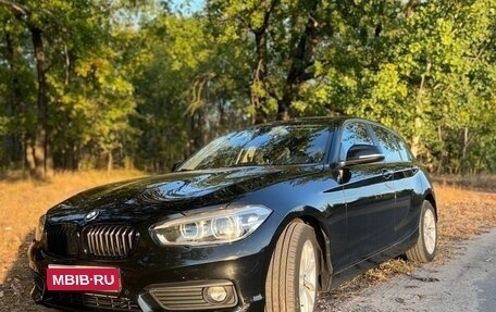 BMW 1 серия, 2017 год, 1 850 000 рублей, 1 фотография