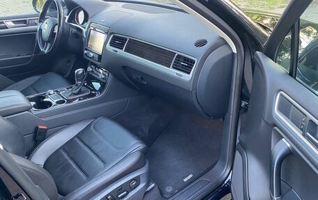 Volkswagen Touareg III, 2017 год, 2 730 000 рублей, 15 фотография
