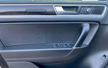 Volkswagen Touareg III, 2017 год, 2 730 000 рублей, 21 фотография
