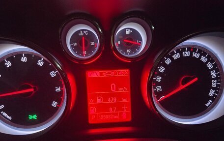 Opel Astra J, 2014 год, 830 000 рублей, 11 фотография