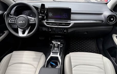 KIA K3, 2023 год, 1 570 000 рублей, 7 фотография