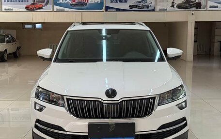 Skoda Karoq I, 2021 год, 2 100 000 рублей, 2 фотография