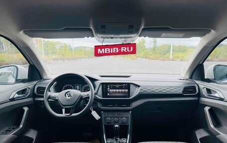 Volkswagen T-Cross I, 2021 год, 1 520 000 рублей, 9 фотография