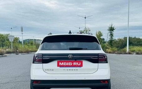 Volkswagen T-Cross I, 2021 год, 1 520 000 рублей, 5 фотография