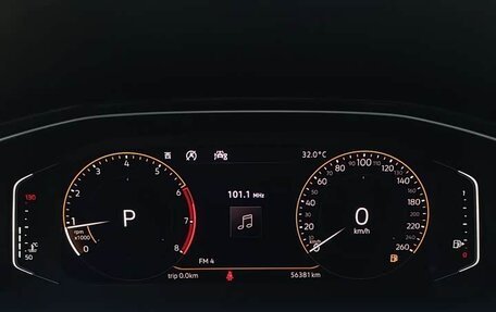 Volkswagen T-Roc I, 2023 год, 1 700 000 рублей, 6 фотография