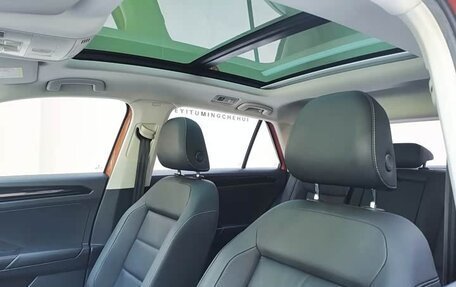 Volkswagen T-Roc I, 2023 год, 1 700 000 рублей, 8 фотография