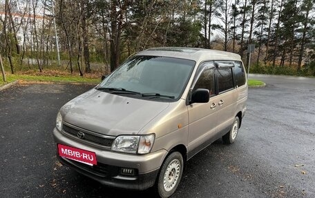 Toyota Town Ace III, 1997 год, 685 000 рублей, 2 фотография